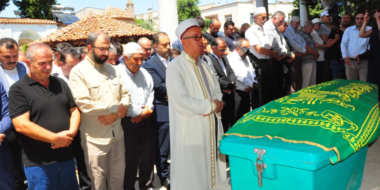 Manisa Gabar'da Devrilen Sondaj Kulesinin Altında Kalıp, Hayatını Kaybeden Mühendis Toprağa Verildi