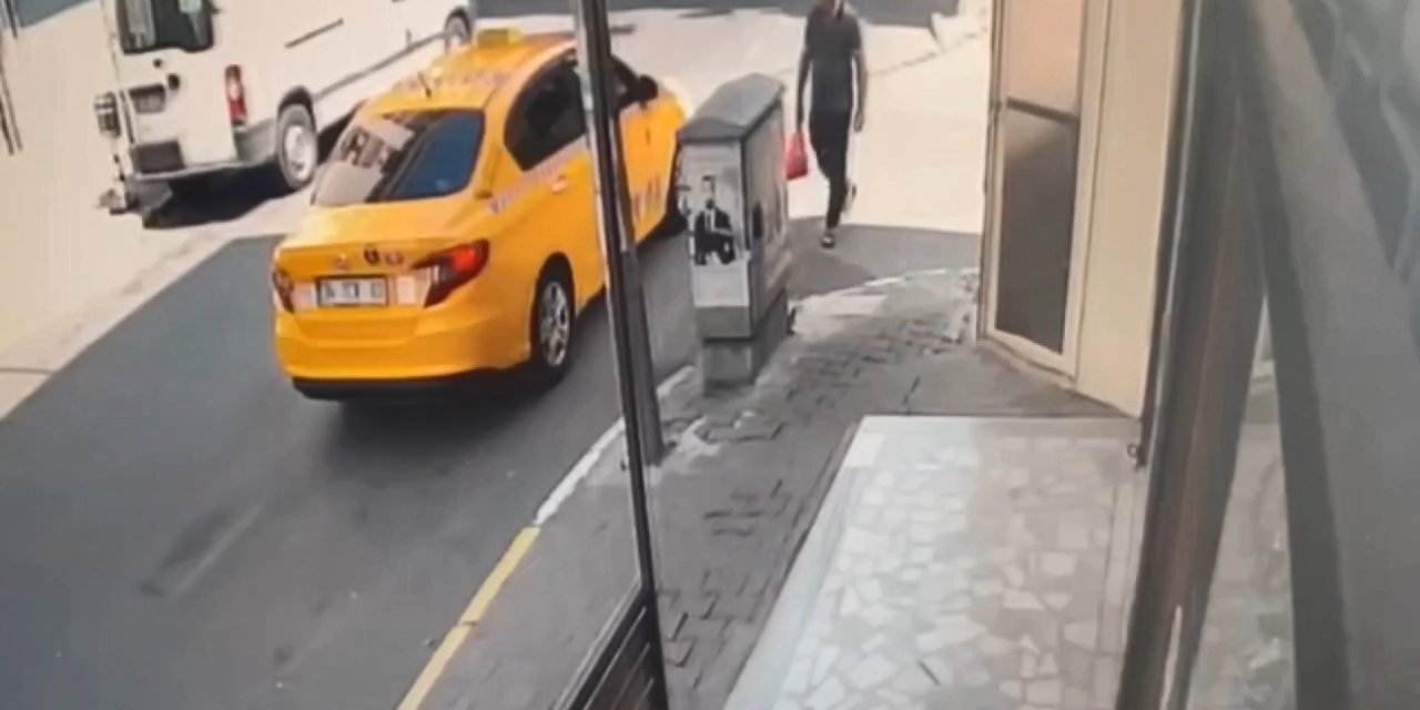 İstanbul - Küçükçekmece'de Yakınına Laf Atan Kişiyi İş Yerinde Vurdu