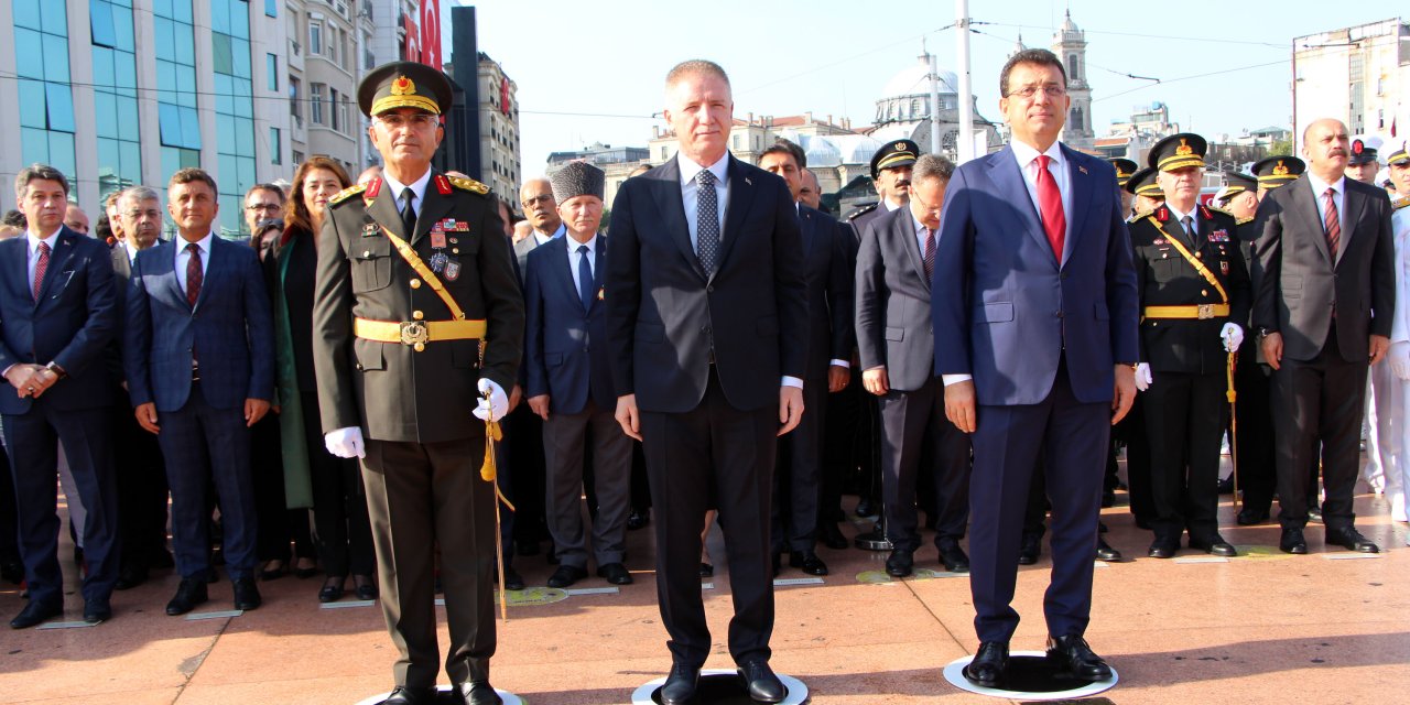 Taksim'de 30 Ağustos Zafer Bayramı Töreni