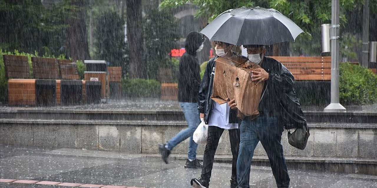 Meteoroloji'den Rize, Artvin, Trabzon'a kuvvetli yağış uyarısı