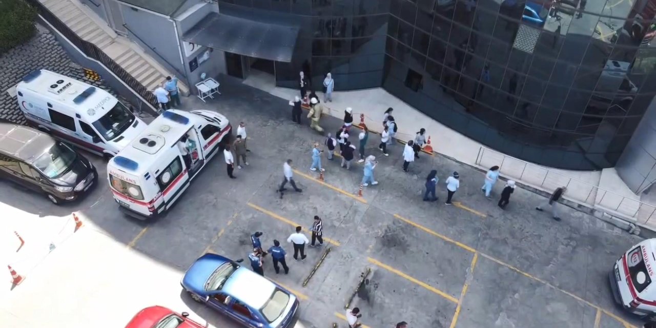 İstanbul - Esenler'de Özel Hastanede Çıkan Yangın Söndürüldü (Aktüel Görüntü Ve Fotoğraflarla Geniş Haber)