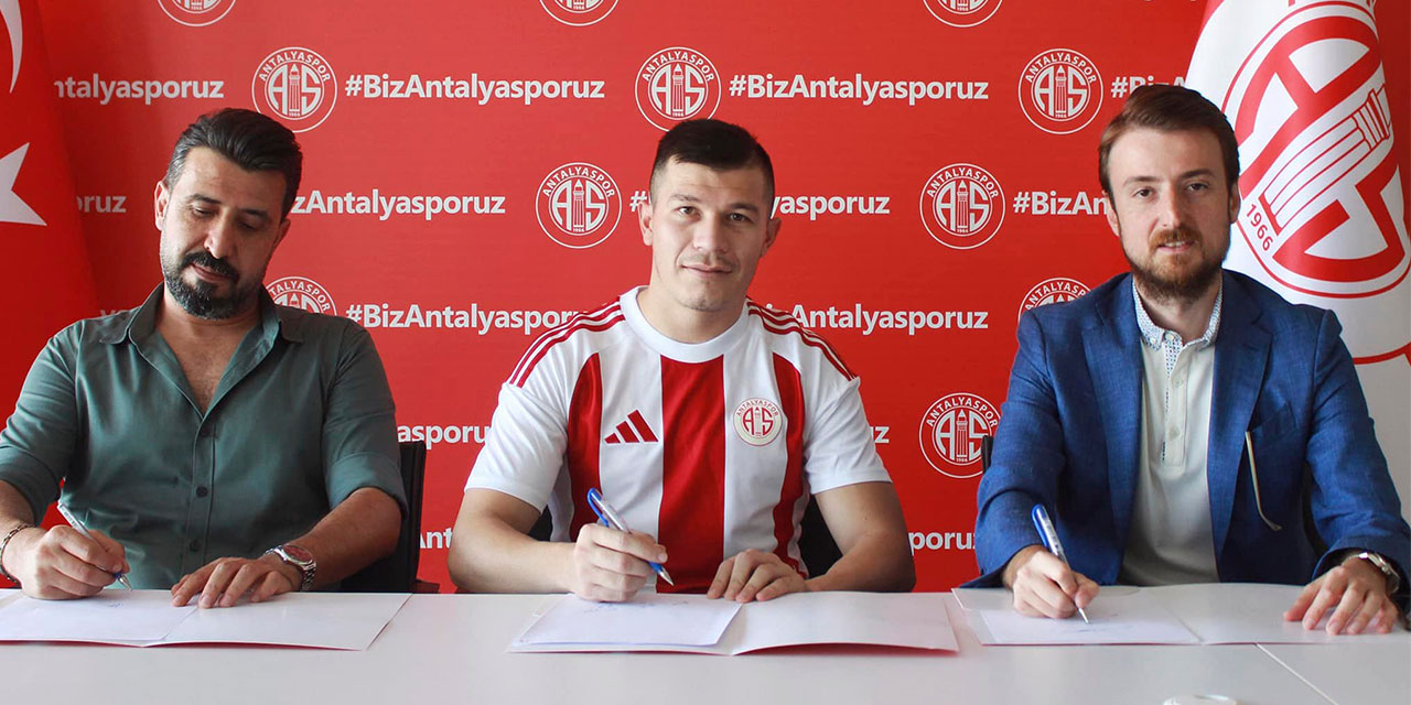Çaykur Rizesporlu eski futbolcu Braian Samudio, Antalyaspor'da