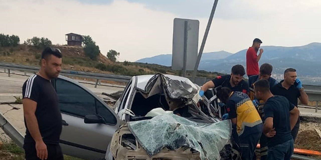Isparta İlçe Gençlik Ve Spor Müdür Vekili İle Yurt Çalışanının Öldüğü Kaza Kamerada