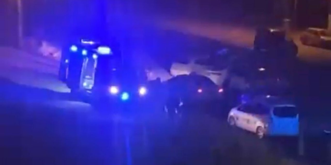 Elazığ’da Tartıştığı Kız Kardeşini Sokakta Tabancayla Yaraladı