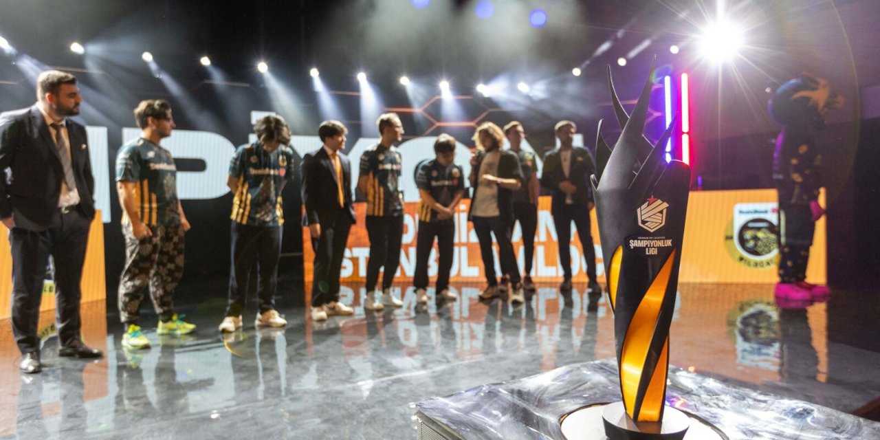 İzmir Esporda Dev Finale Ev Sahipliği Yapıyor