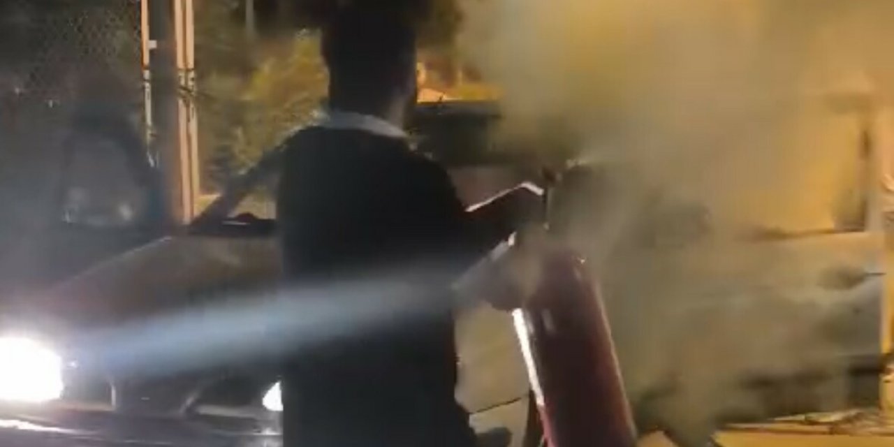 İzmir Kendisini Darbeden Kız Arkadaşının Ailesini, Yangın Söndürme Tüpüyle Gaz Sıkıp, Uzaklaştırdı