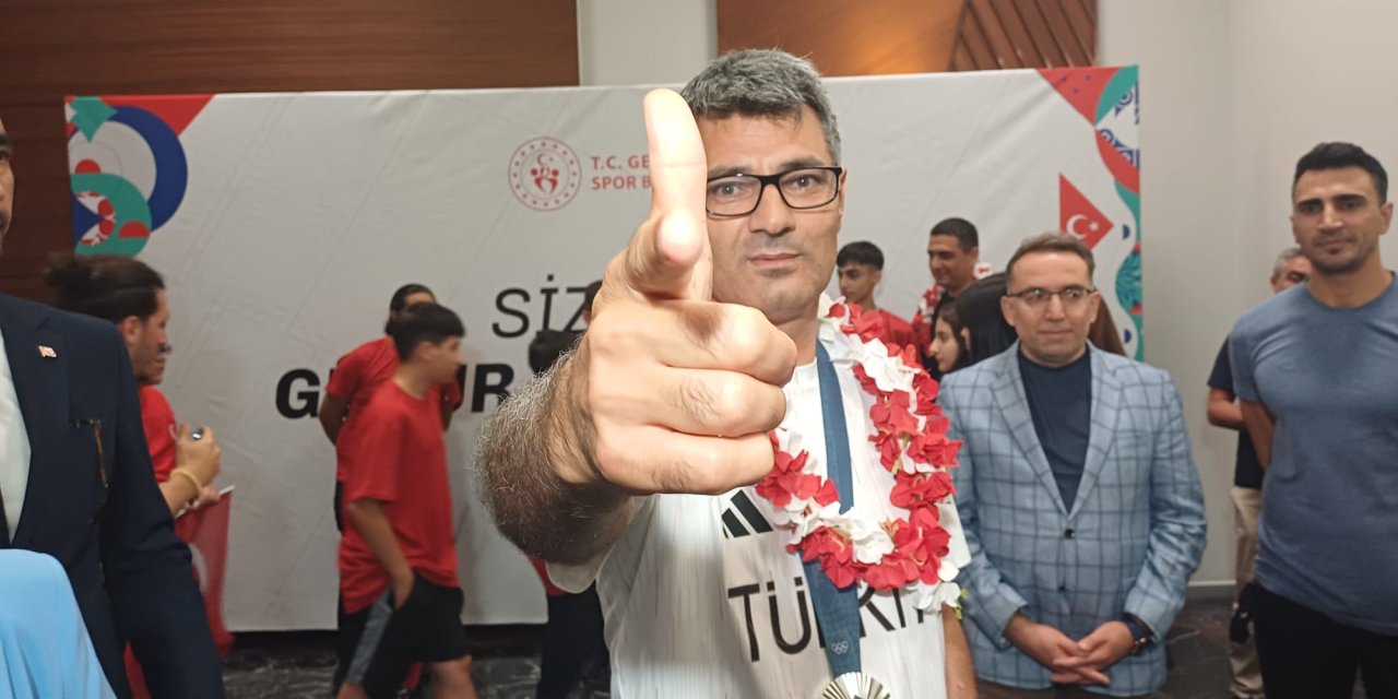 Dünyada Fenomen Hale Gelen  Milli Sporcu Yusuf Dikeç: Görünüşümüz Rahat Olabilir Ama İçimizde Fırtınalar Kopuyor