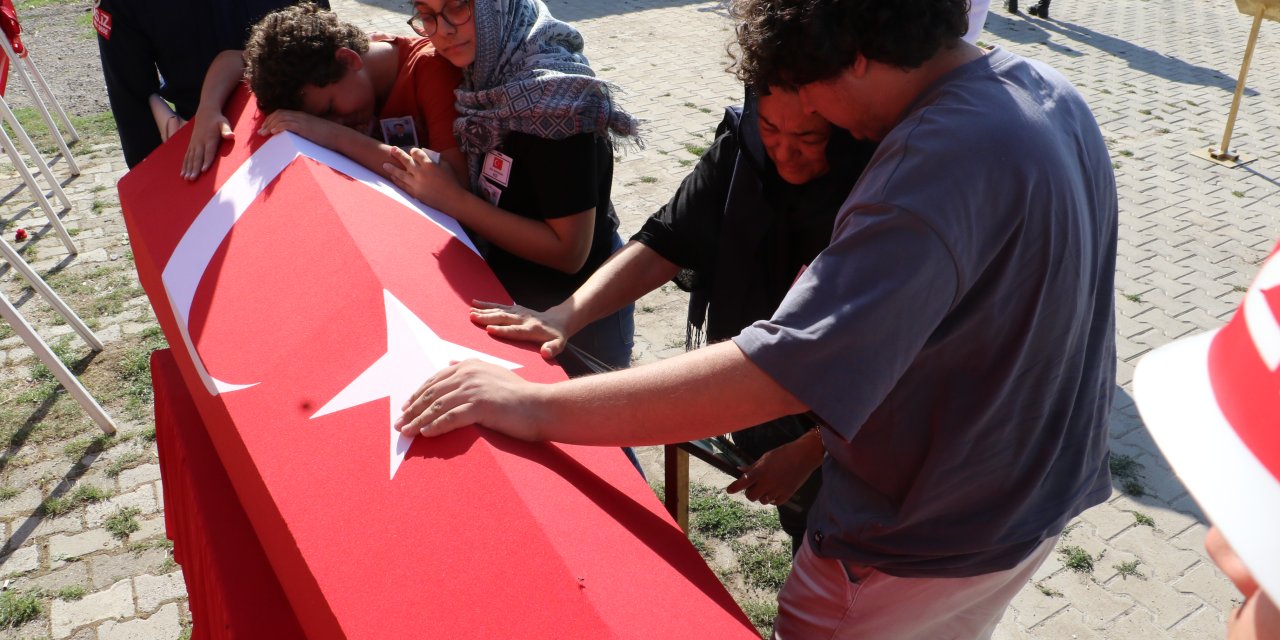 Somali Şehidi Uzman Çavuş Ünlü, Toprağa Verildi