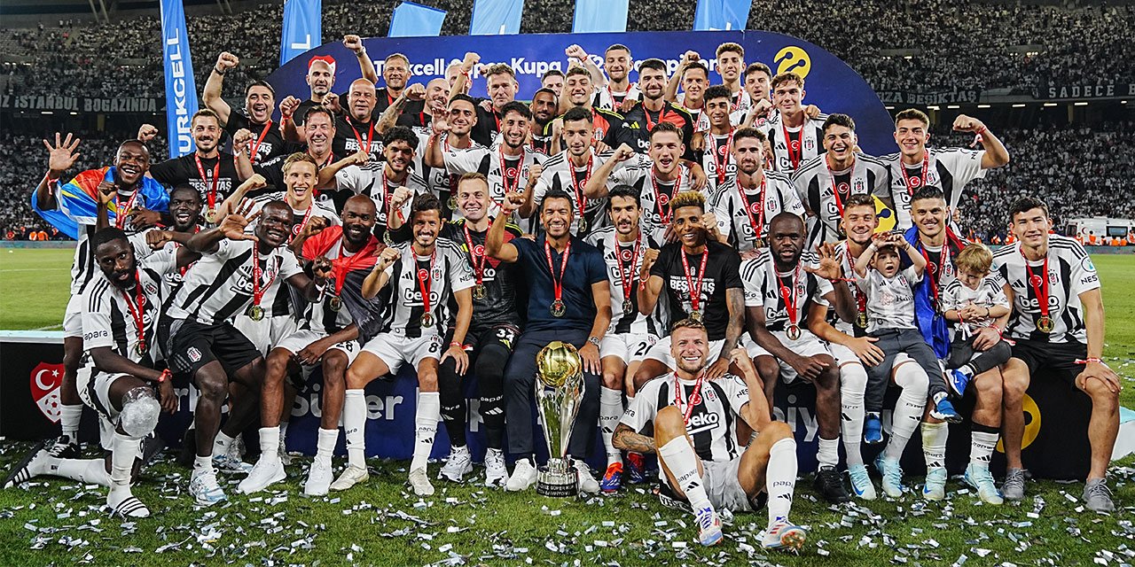 Turkcell Süper Kupa, Galatasaray'ı 5-0 mağlup eden Beşiktaş'ın