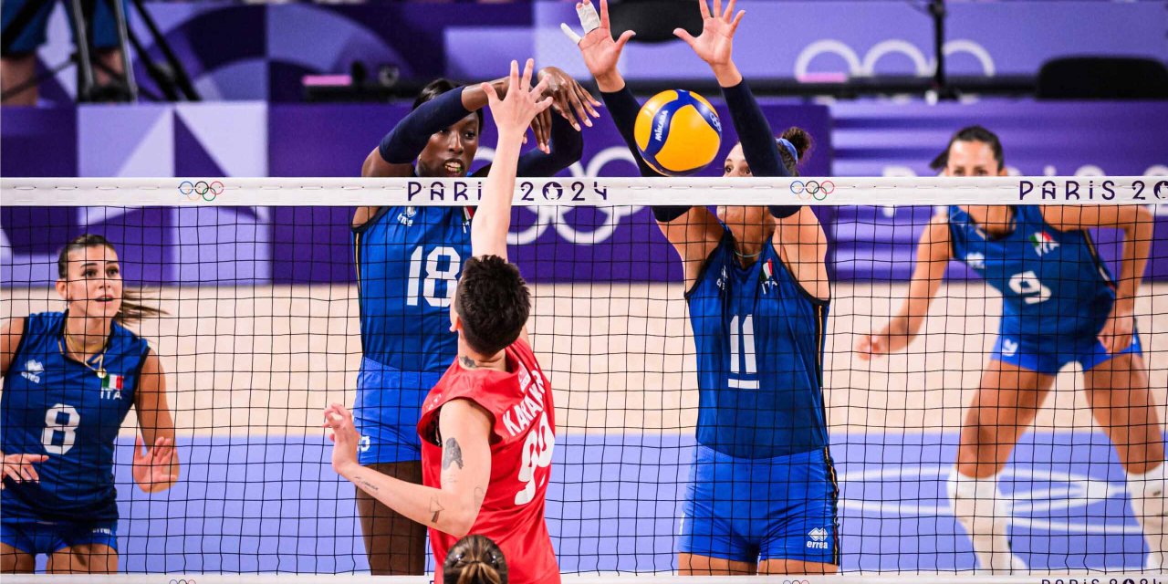 Filenin Sultanları, İtalya'ya 3-0 Yenildi