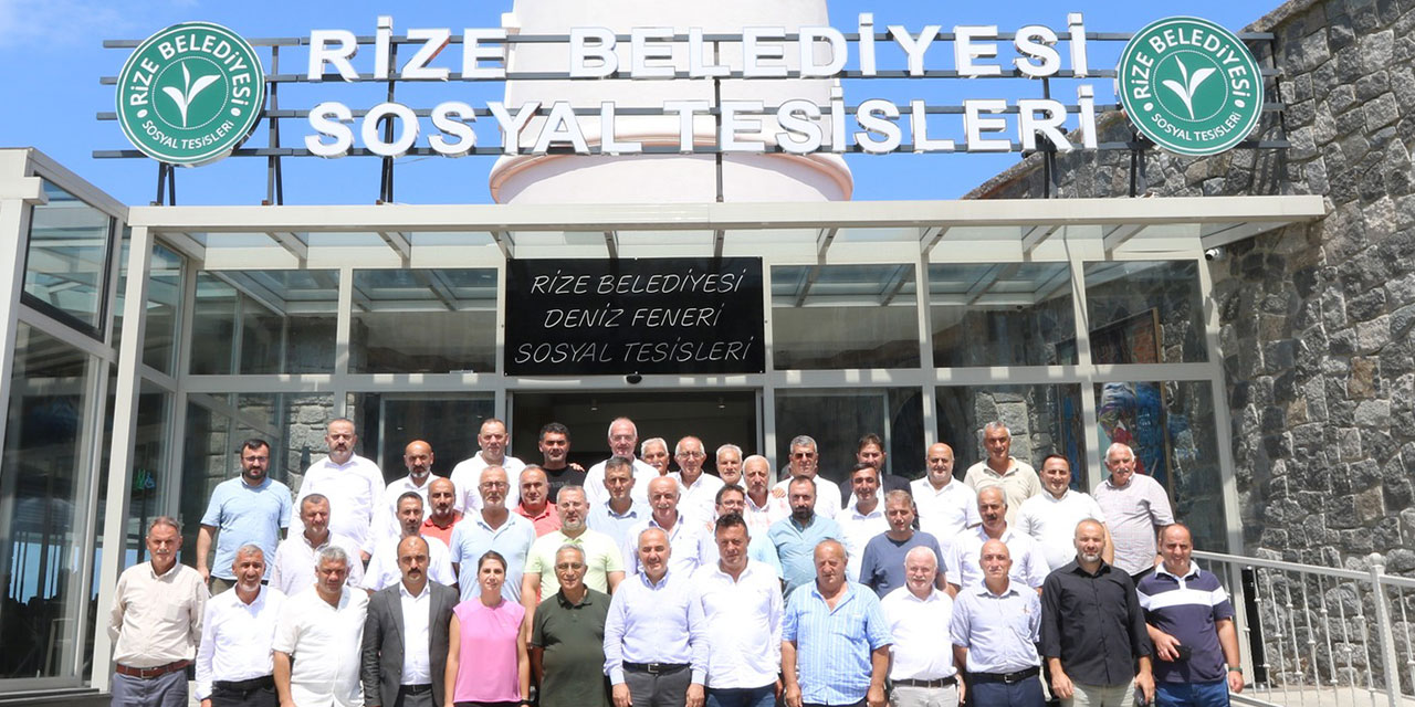 Rize Belediye Başkanı Metin Muhtarlarla Bir Araya Geldi