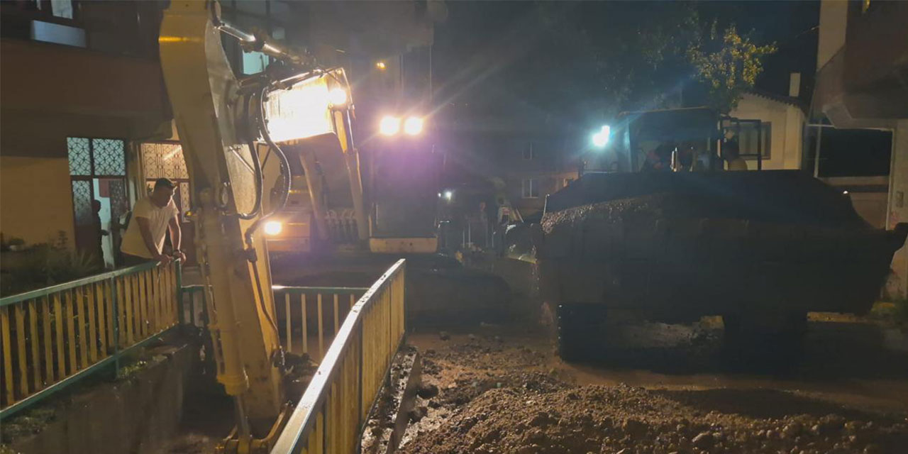 Of'ta sağanak hayatı olumsuz etkiledi