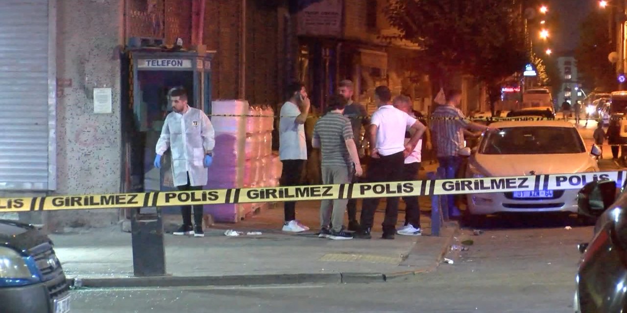 İstanbul - Sultangazi'de Silahlı Saldırı: 1 Ölü 4 Yaralı(Ek Fotoğraf Ve Görüntü)