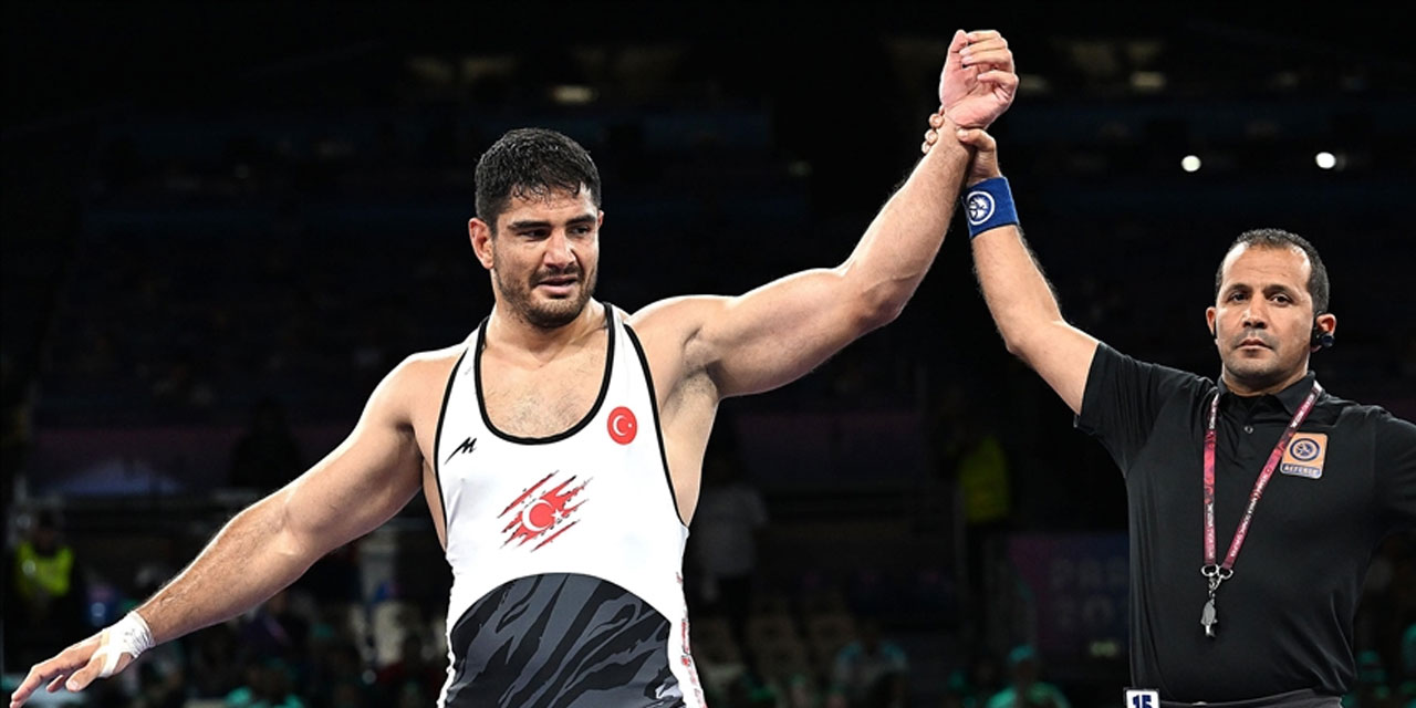 Taha Akgül, bronz madalya ile jübile yaptı