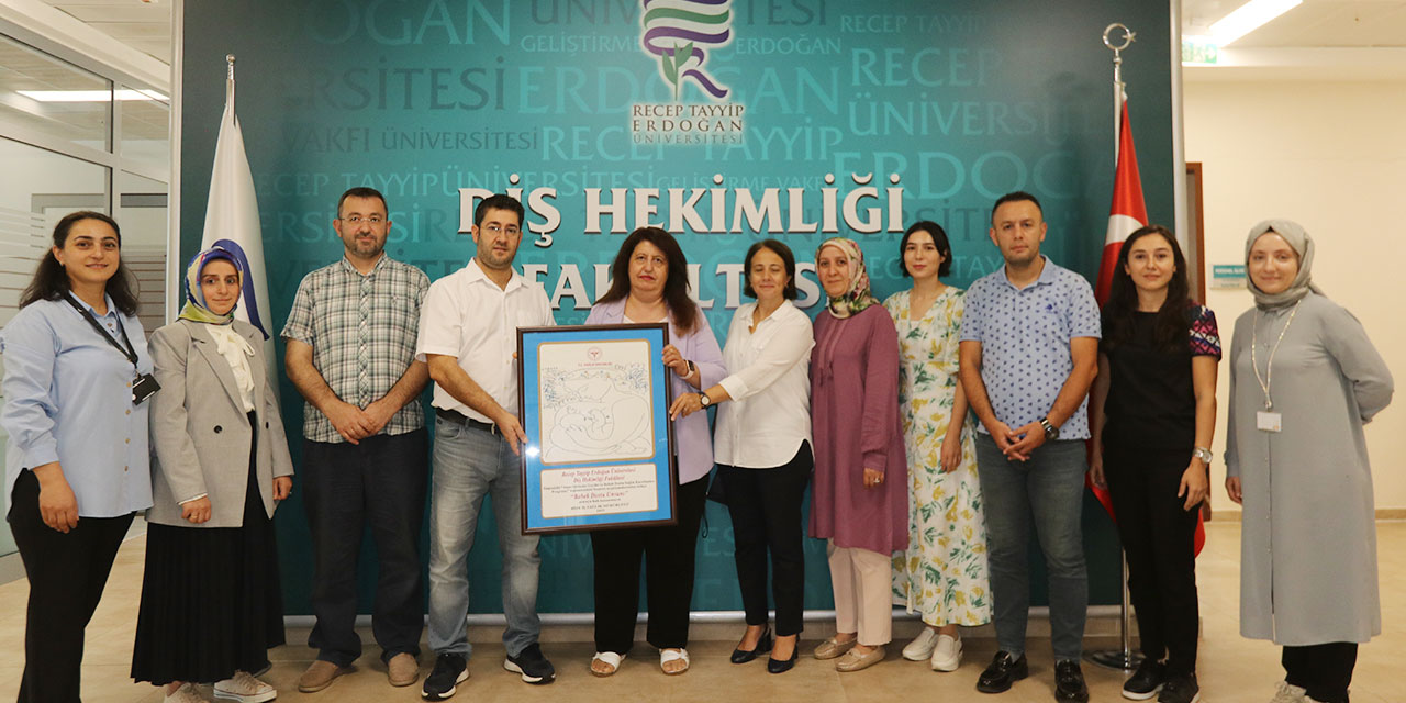 RTEÜ Diş Hekimliği Fakültesi’ne “Bebek Dostu Destekleyici Kuruluş” unvanı verildi