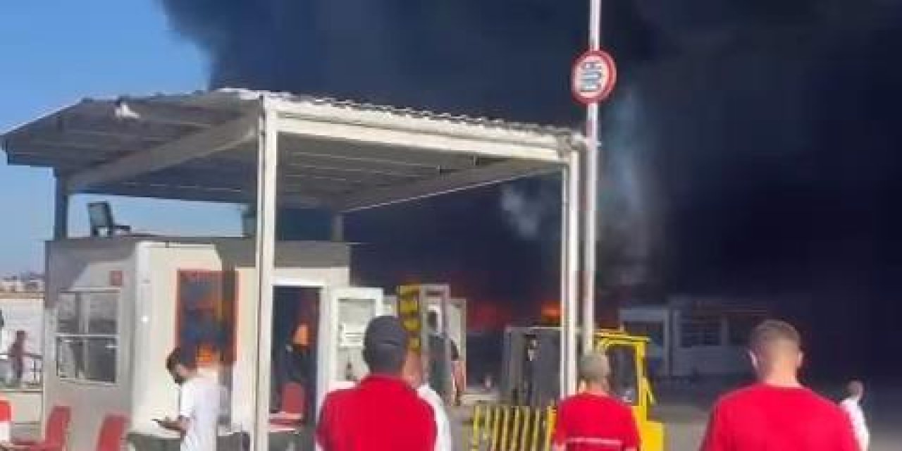 İstanbul-esenyurt'ta Zincir Marketin Deposunda Yangın-3 (Ek Görüntü)