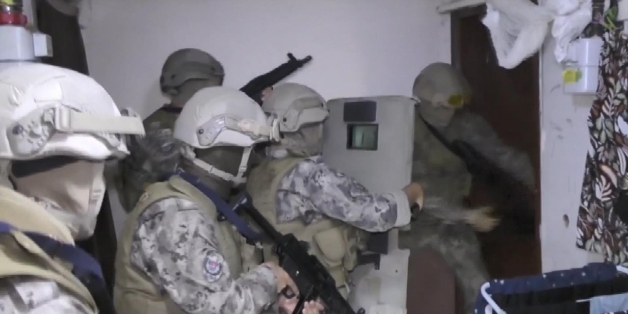 Bursa’da Ruhsatsız Silah Ve Tefeci Operasyonu: 34 Gözaltı