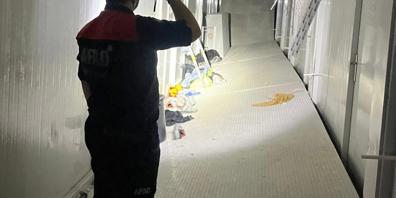 Sakarya Şehir Hastanesi İnşaatında İşçilerin Kaldığı Yapıda Göçük: 13 Yaralı