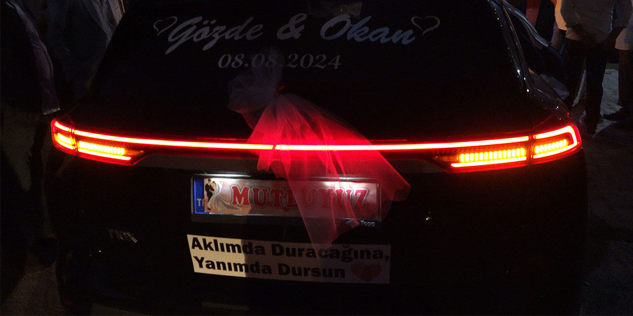 Şavşat Belediye Başkanının makam aracı Togg, çiftlerin gelin arabası oldu