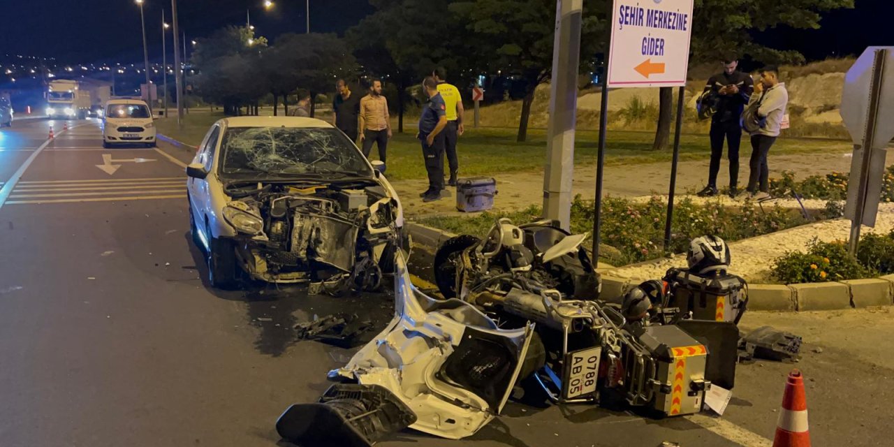 Nevşehir'de Otomobil İle Motosiklet Çarpıştı: 2'si Rus Turist, 3 Yaralı