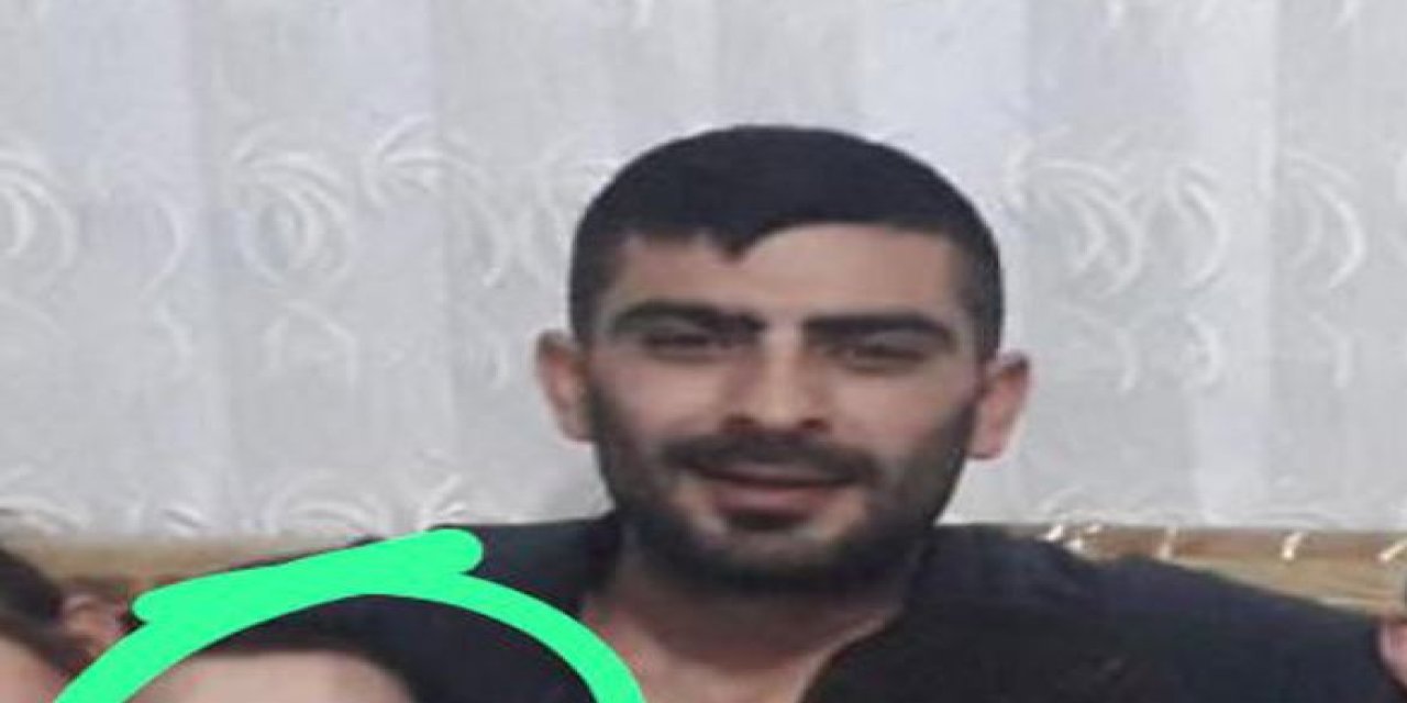 Polis, Cinayet Şüphelisini Garsonluk Yaptığı Restoranda Müşteri Gibi Davranarak Yakaladı