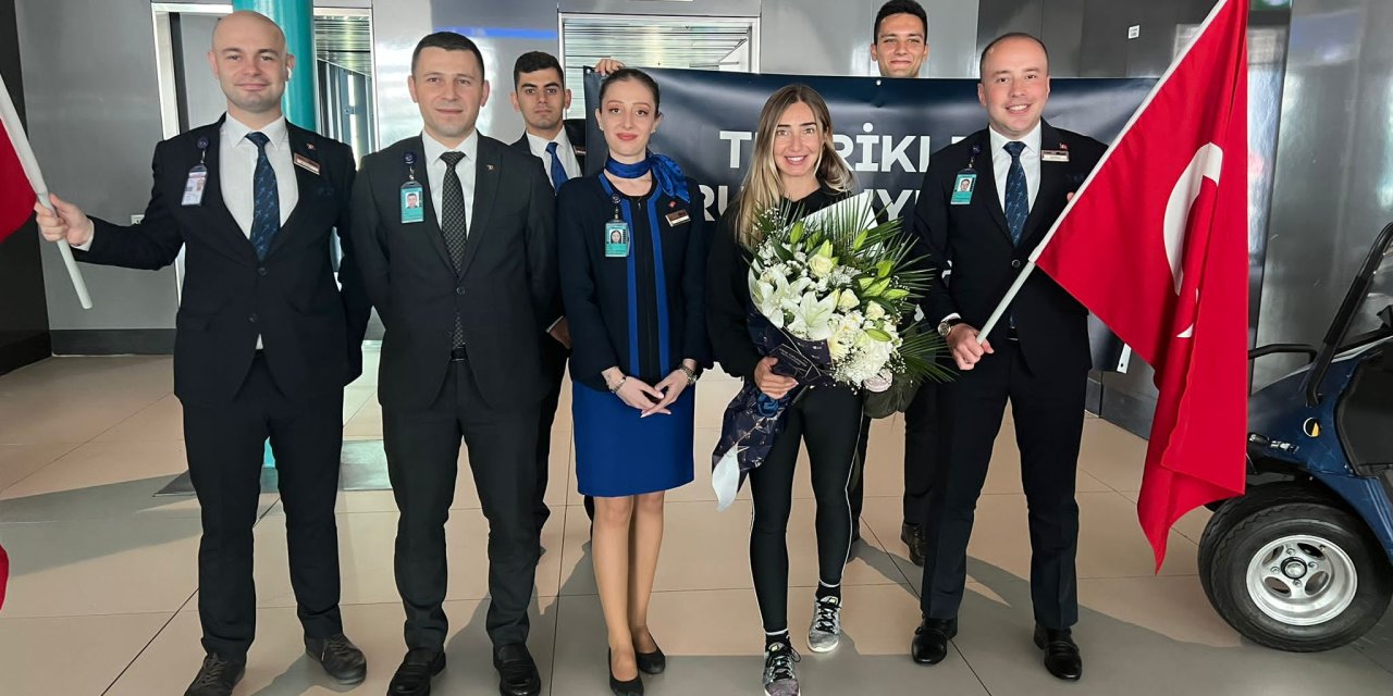 Serbest Dalışçı Şahika Ercümen Yurda Döndü