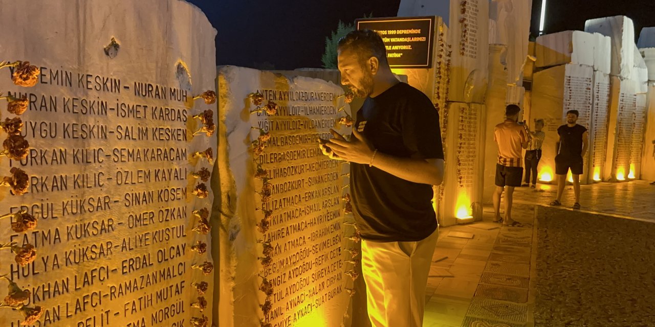 Yalova’da, Marmara Depremi'nde Hayatını Kaybedenler Anıldı