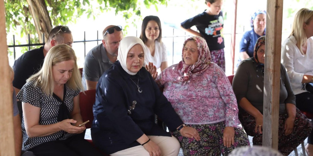 Cumhurbaşkanı Recep Tayyip Erdoğan'dan İzmir'e Geçmiş Olsun Telefonu