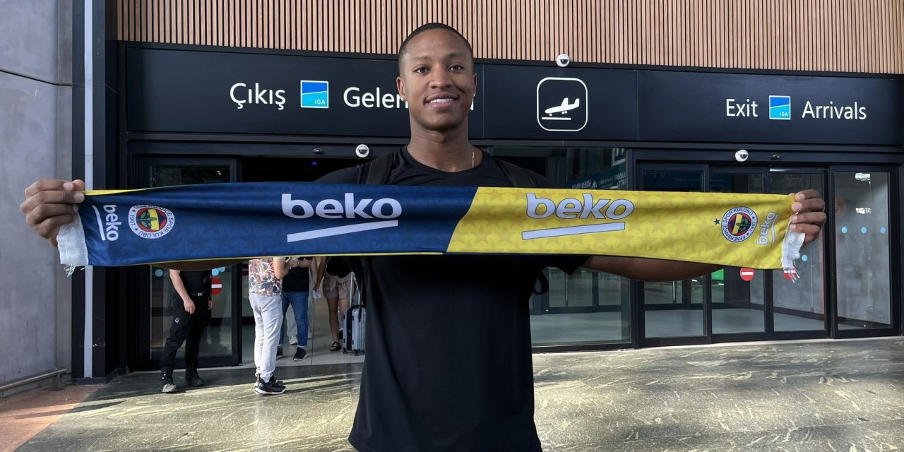 Fenerbahçe Beko'da Yeni Transferler Devon Hall Ve Wade Baldwin İstanbul'da