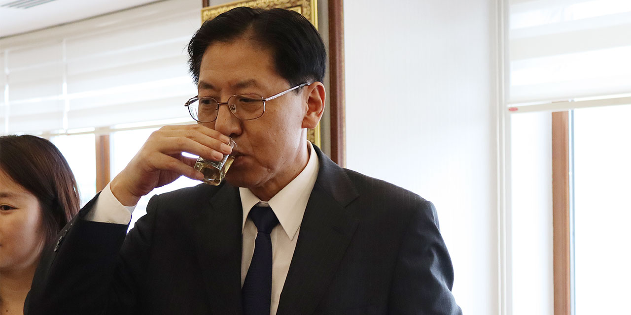 Çin Büyükelçisi’nden ‘Rize çayı’na 100 puan