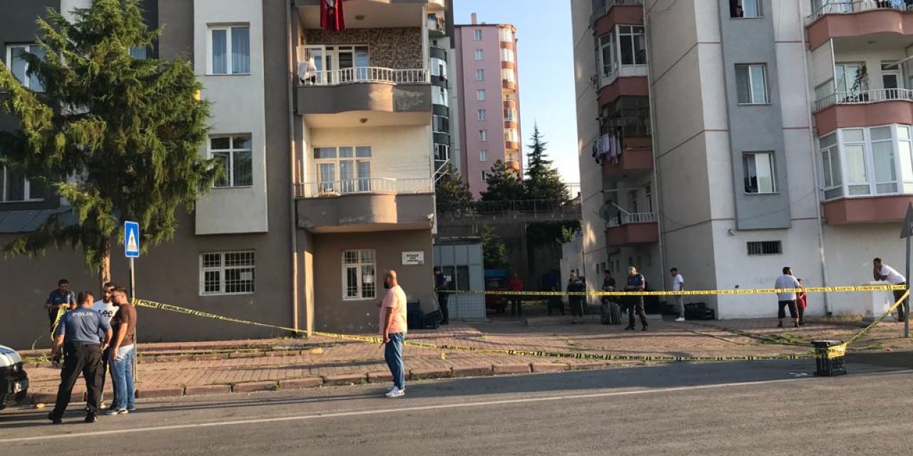 Kayseri'de, Silahlı Kavgada Tüfekle Yaralandı