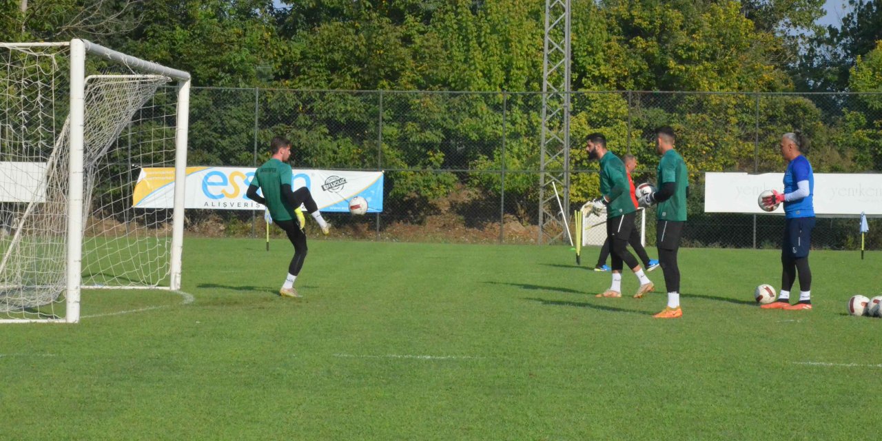 Sakaryaspor’da Bandırmaspor Maçı Hazırlıkları Sürüyor