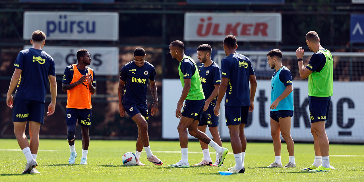 Fenerbahçe'nin Çaykur Rizespor maçı kamp kadrosu belli oldu