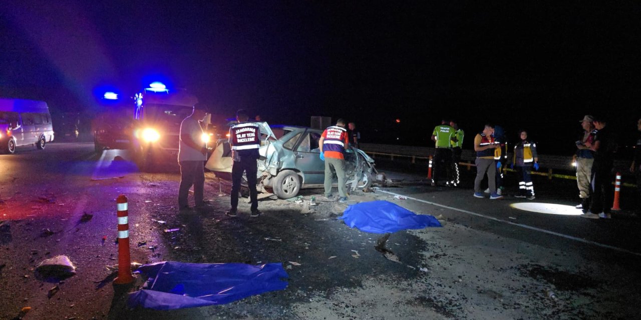 Gaziantep’te Otomobil Tankere Çarptı:1 Ölü,1 Yaralı