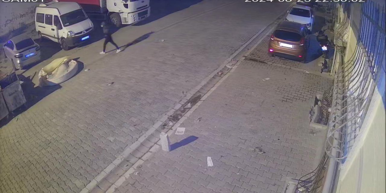 İstanbul -  Esenyurt’ta Boşanma Aşamasındaki Eşinin Evine 2. Kez Saldırdı