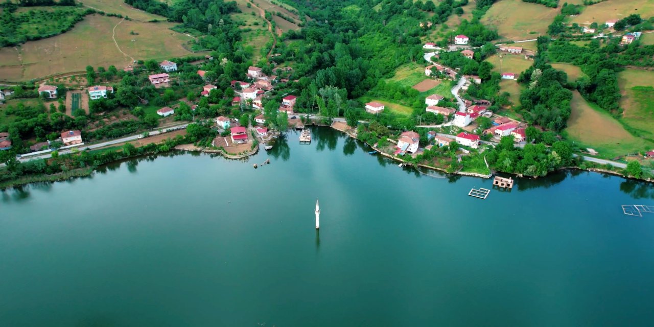 ‘Batık Minare’ Doğa Ve Fotoğraf Tutkunlarının Gözdesi