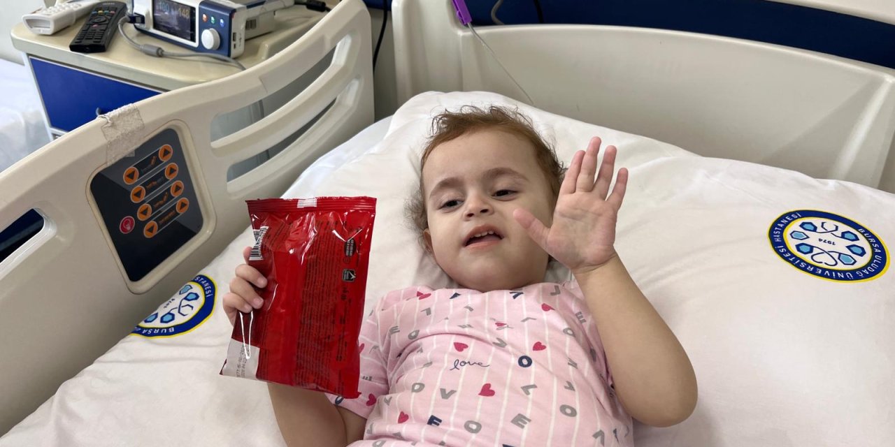 Bebeğin Karaciğeri İle Yaşama Tutunan Zeynep, Artık Çok İstediği Krakeri De Yiyebilecek