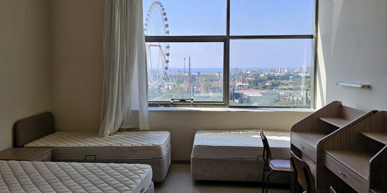 Antalya Deniz Ve Orman Manzaralı Öğrenci Yurtları