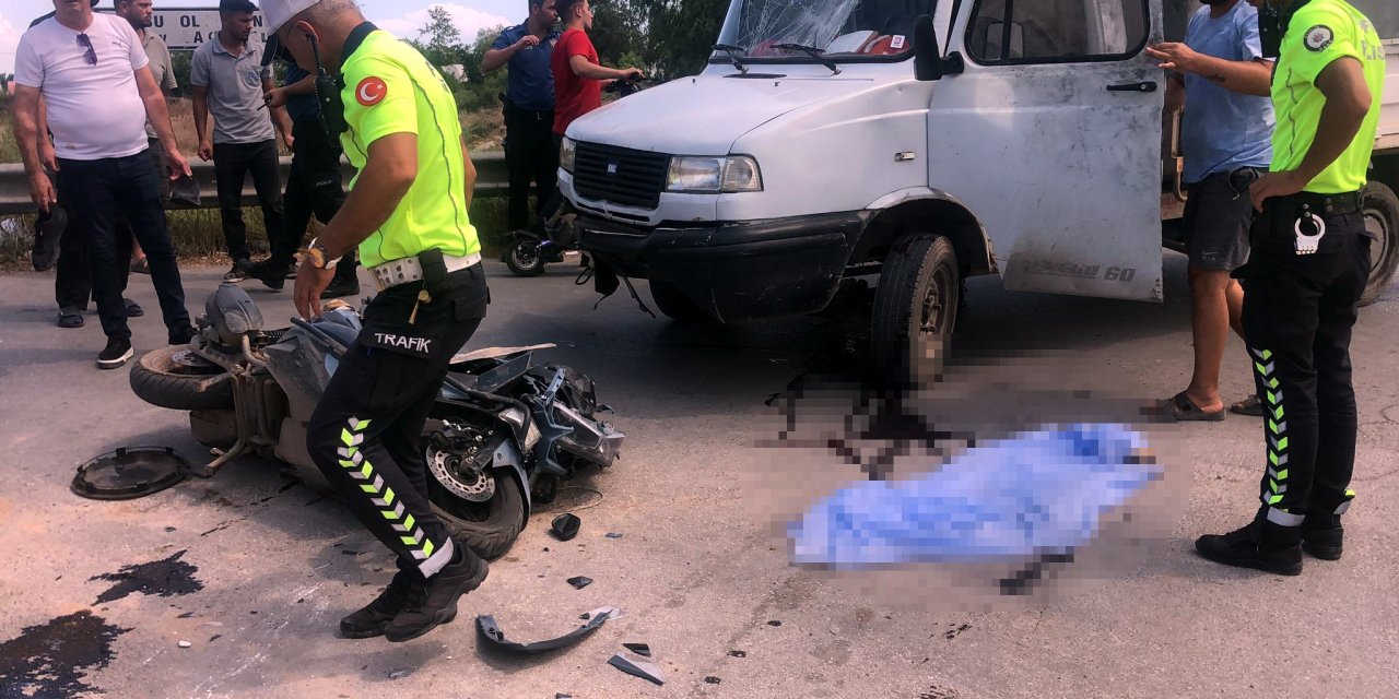Antalya Kamyonetin Çarptığı Motosikletli Öldü