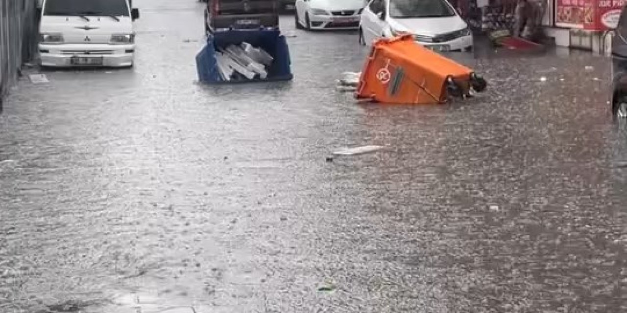 İstanbul - İstanbul'da Sağanak Yağış Etkili Oldu/ek Görüntü