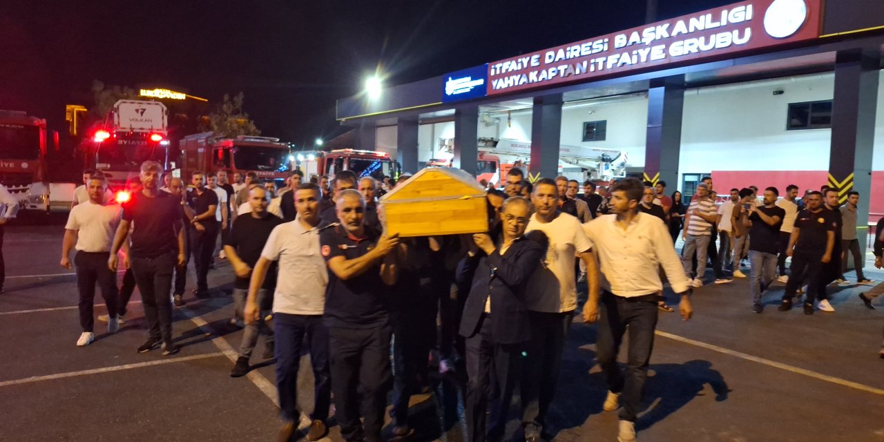Kocaeli'de Motosikletle Hafif Ticari Araç Çarpıştı: 1 Ölü, 2 Yaralı (2)