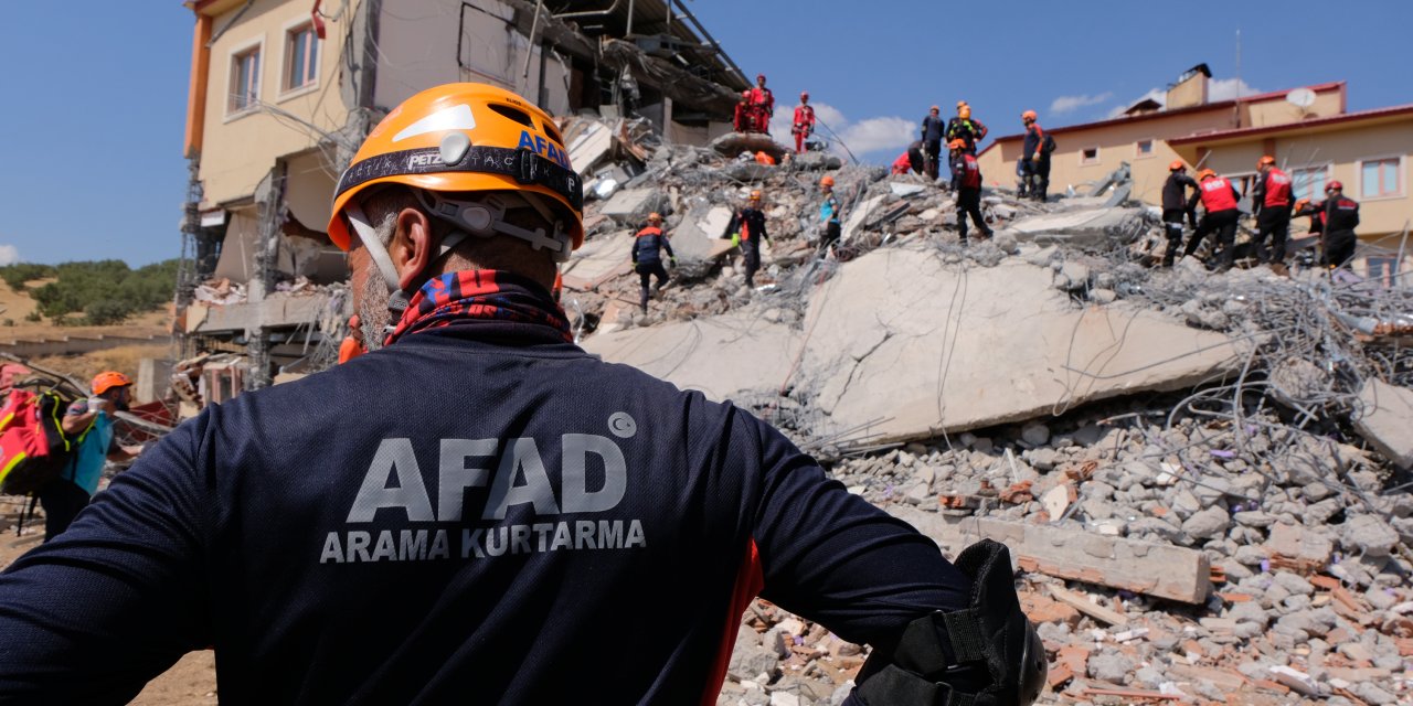 Bingöl'de 7.5 Büyüklüğünde Deprem Senaryosu İle 'Deprem Saha Tatbikatı' Düzenlendi