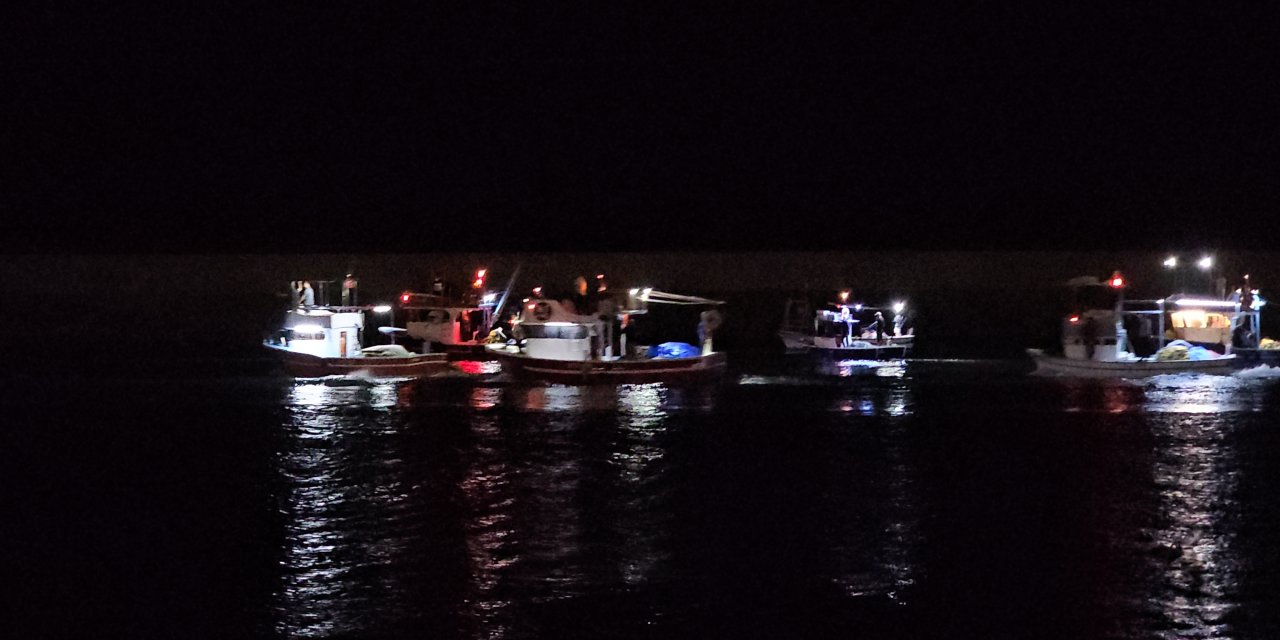 Zonguldak'ta Balıkçılar 'Vira Bismillah' Dedi