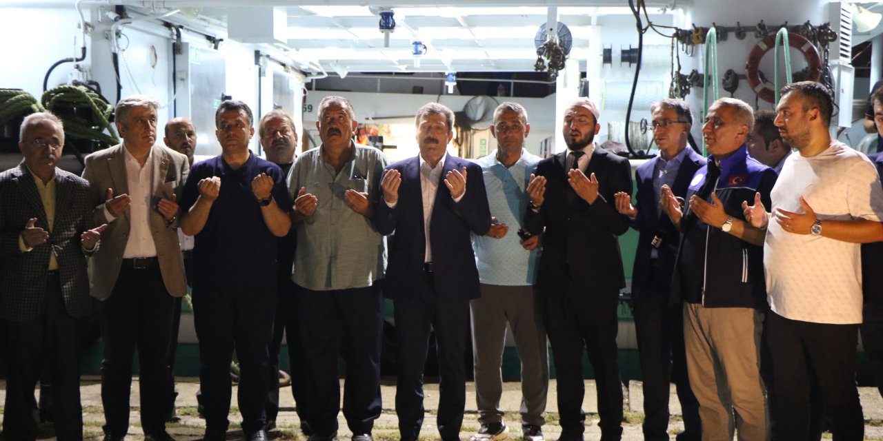 Samsun'da Balıkçılar 'Vira Bismillah' Dedi