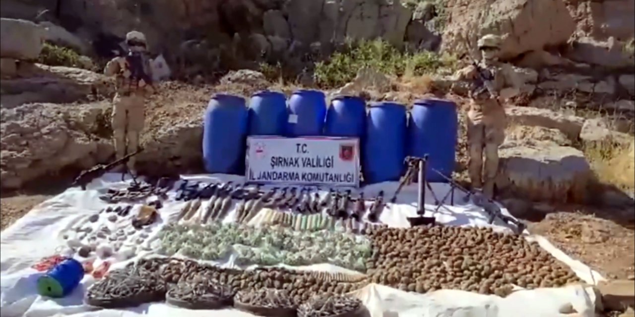 Şırnak'ta Teröristlerin Mühimmat Deposu Mağara, İmha Edildi