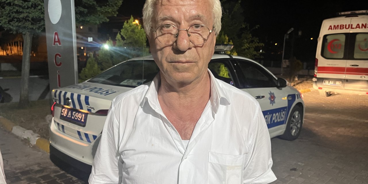 Sivas'ta Yolcu Otobüsü Devrildi: 24 Yaralı (2)