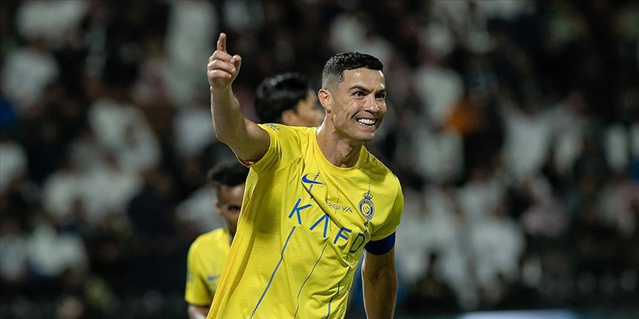 Cristiano Ronaldo, futbol tarihinde 900 gol atan ilk futbolcu oldu