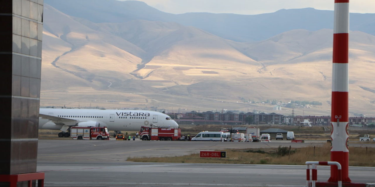 Hindistan yolcu uçağı bomba ihbarı üzerine Erzurum’a zorunlu iniş yaptı