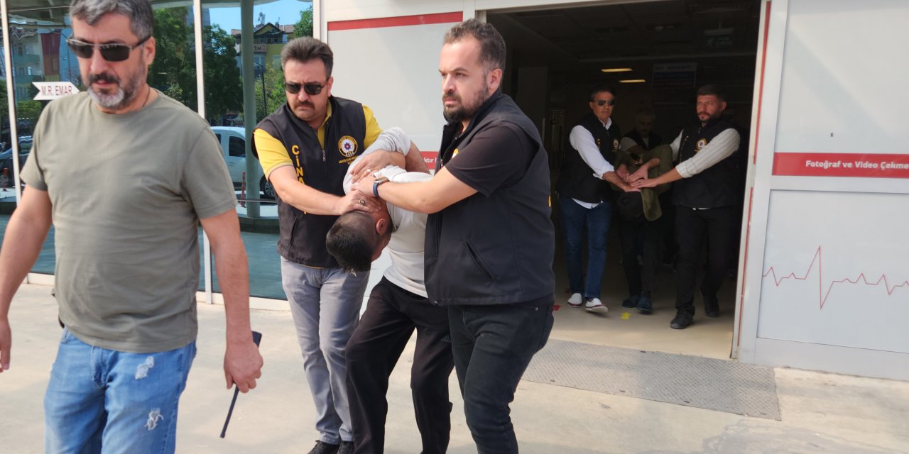 Kargo Aracını Çalıp, 2 Polisi Yaralayan Şüpheliler Adliyede