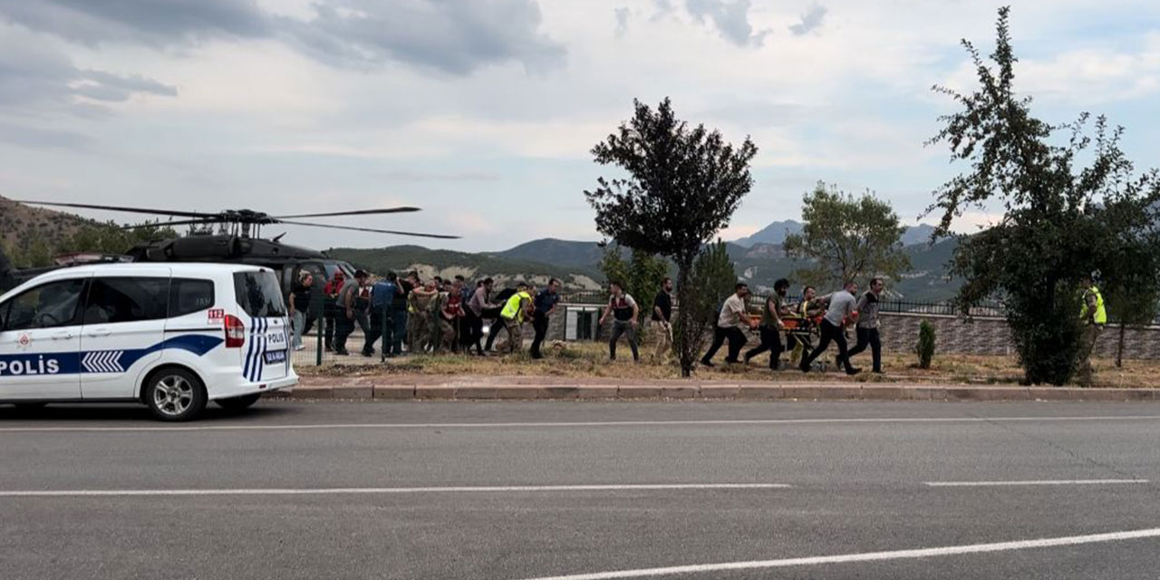 Tunceli'de askeri araç devrildi: 5 yaralı